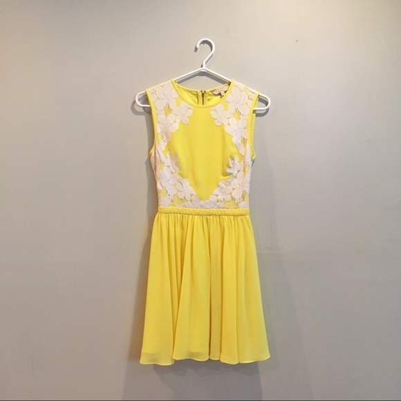Ted Baker London Dresses & Skirts - Ted Baker Yellow Vember Lace Dress
